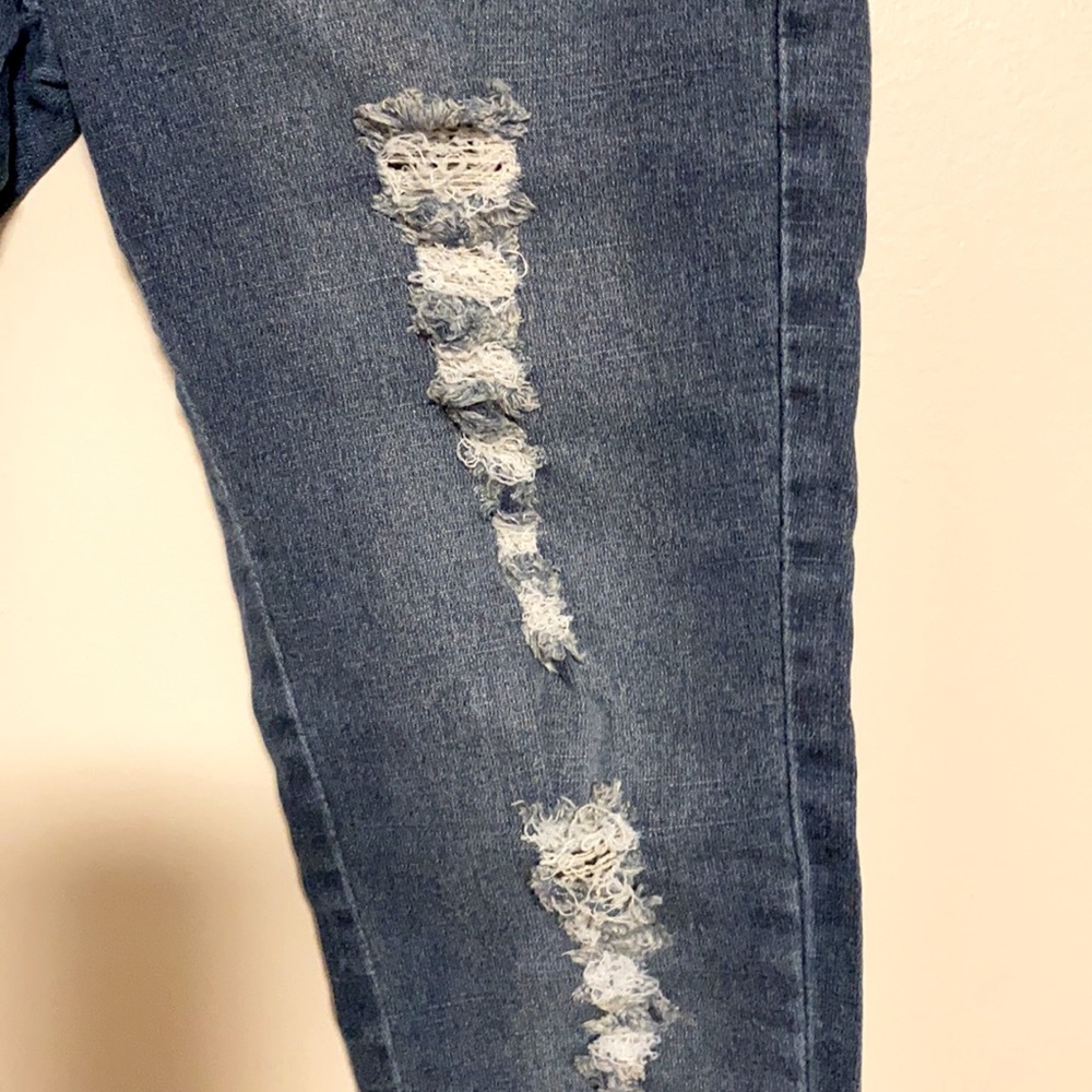 High Waisted Ripped Jeans - Picture 5 of 6